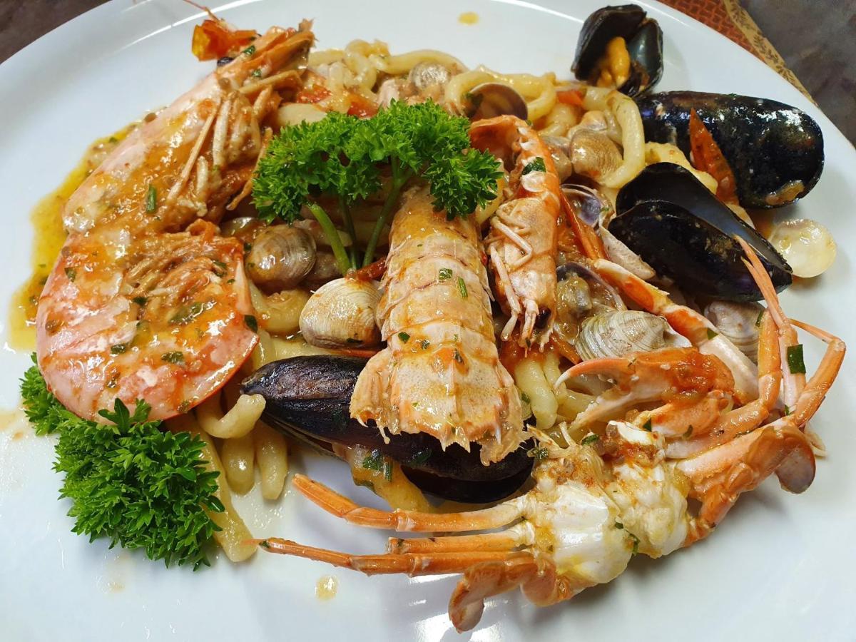 Albergo Ristorante Pozzi Bellaria-Igea Marina Esterno foto