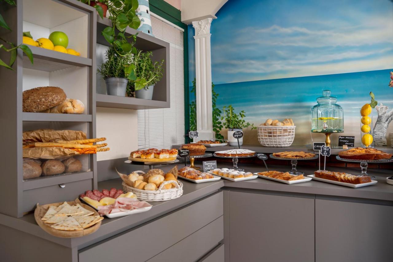 Albergo Ristorante Pozzi Bellaria-Igea Marina Esterno foto