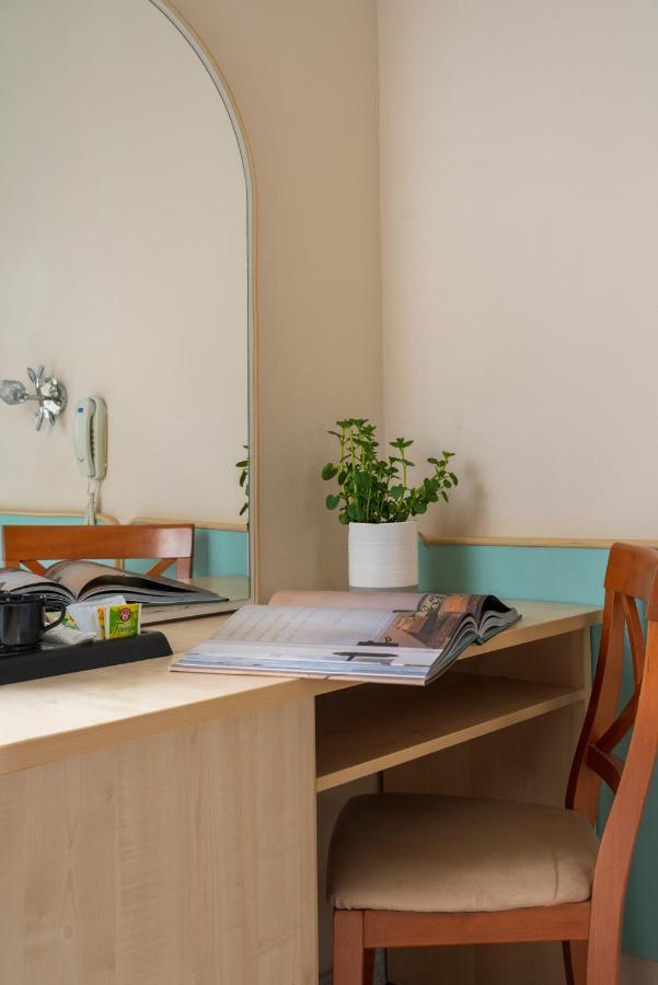 Albergo Ristorante Pozzi Bellaria-Igea Marina Esterno foto