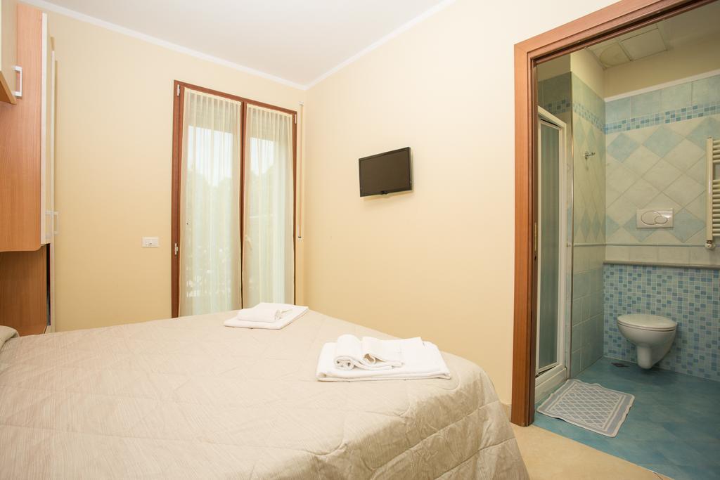 Albergo Ristorante Pozzi Bellaria-Igea Marina Esterno foto
